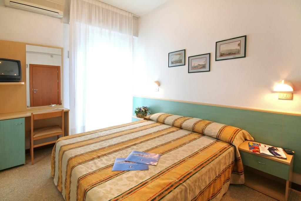Hotel Major Cattolica Exterior foto